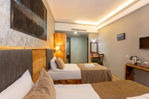 Double DD Hotel - image 12