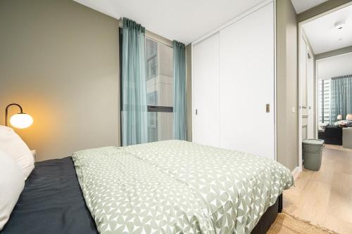 Luxe Southbank Retreat free car park, Pool, Sauna near Royal Botanic Gardens Victoria