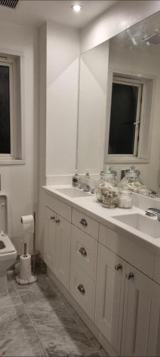 3 bedroom Sleeps 6 free parking, Glasgow (Foto 5)