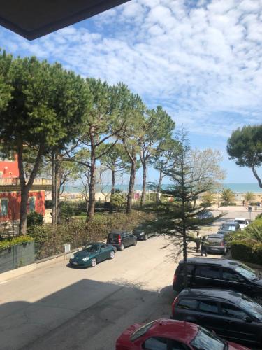 Vistas, Recently Renovated Beachfront Retreat in Giulianova in Giulianova