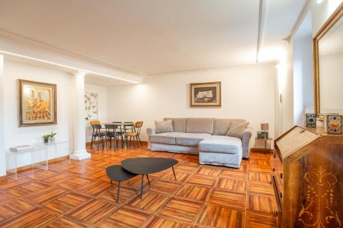 Trastevere San Calisto 3 BDR Apartment, Rom (Foto 6)
