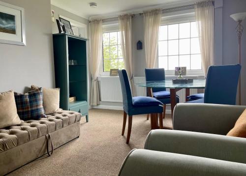 A 2 Bedroom flat in Culross home of Outlander in Culross