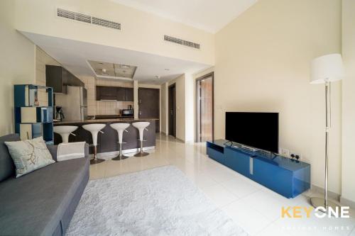Contemporary One Bedroom with Full Marina View, Dubaj (fotografie 7)