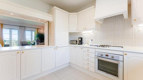 1 BDR Flat With Pool - 125D Gramacho by LovelyStay, Estômbar (foto 8)