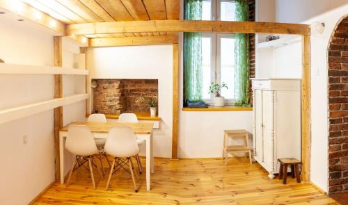Apartment no5 Szlak street 3