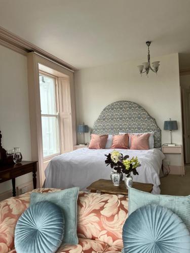 Lynwood house in โคฟ