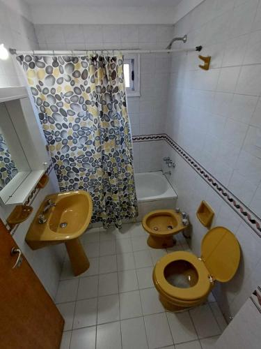 One-Bedroom Apartment with Balcony and City View image 5