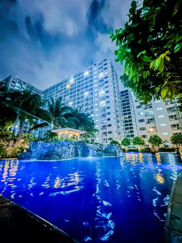 Seventh Ave, Metro Manila