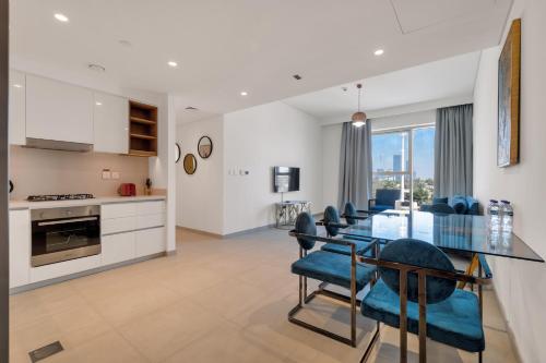 Bellavista Apartments Holiday Homes LLC - 2 Bedroom Downtown Views II T2, Dubai