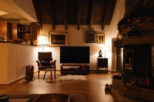 Rustic Hideaway - Brezovica Cabin, Brezovicë (photo 8)