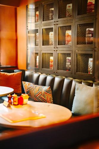 The Lygon Arms Hotel - image 5