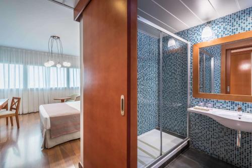 Hotel Azarbe - image 2