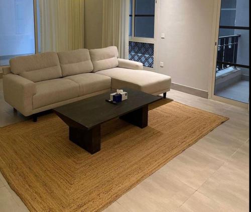 ستديو فاخر in Kuito