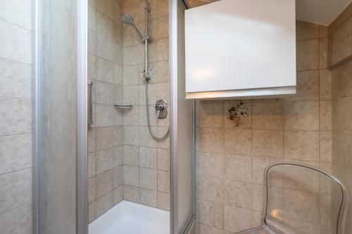 Two-Bedroom Apartment image 6