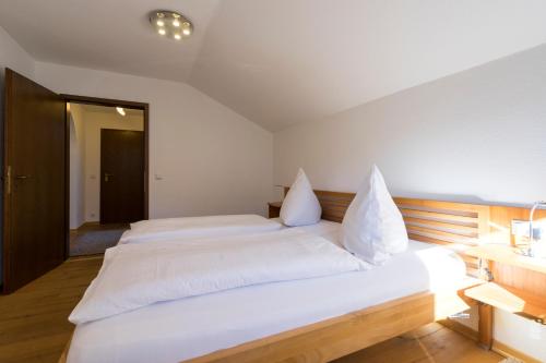 Two-Bedroom Apartment image 4