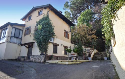 Amazing Apartment In Roma With Wifi, Rom (Foto 9)