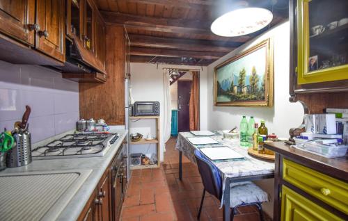 Amazing Apartment In Roma With Wifi, Rom (Foto 7)