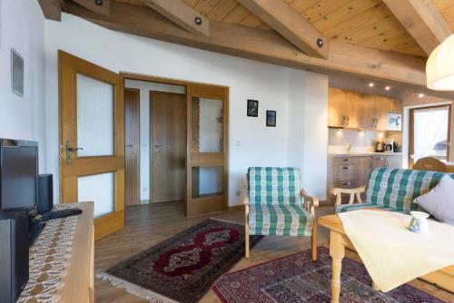 One-Bedroom Apartment image 3