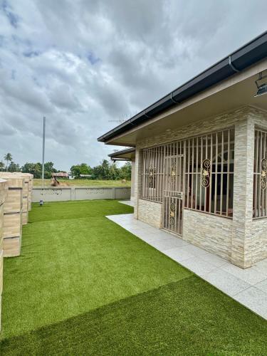 View, Serene Farm Stay 30 Min Away in Wanica