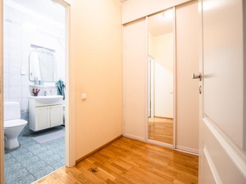 Spacious 2BR for 8 Guests, Quite Centre, Art Nouveau Riga Area, Riga (Foto 6)