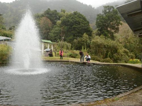 Cabaña Tangara (Cabana Tangara) in San Gerardo de Dota
