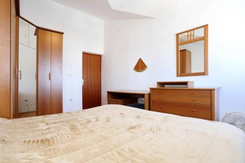Apartment Sara - image 14