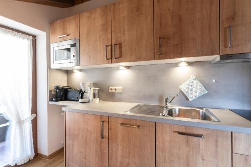 One-Bedroom Apartment image 10