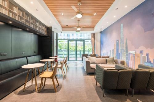Meego Yes Hotel, Shanghai (photo 8)