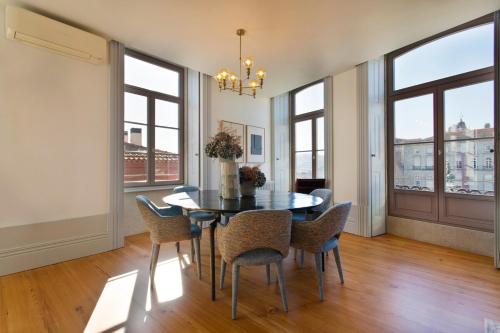 BOUTiQUE Rentals- THE MiRaDOURO Ribeira Apartment, Porto (photo 8)