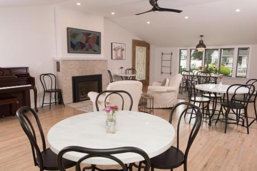 Knotty Pine Motel in เบนนิงตัน (VT)