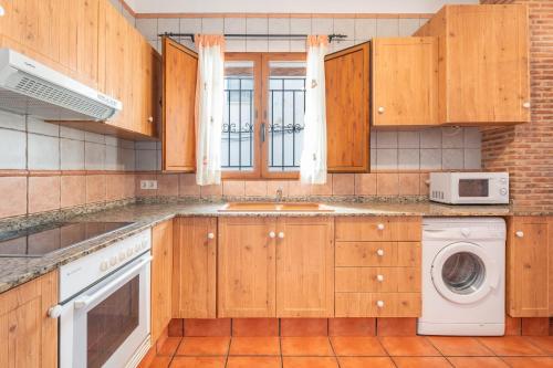 Cueva De La Portería (Cueva De La Porteria) in Chulilla