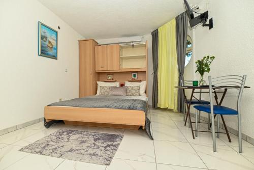 Apartments Marić - image 11