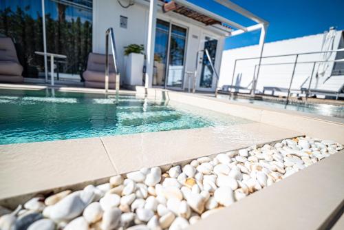 HL Miraflor Suites Hotel - image 7