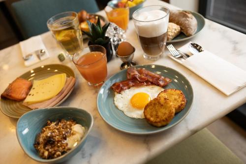 Holiday Inn Brussels Schuman an IHG Hotel - image 13