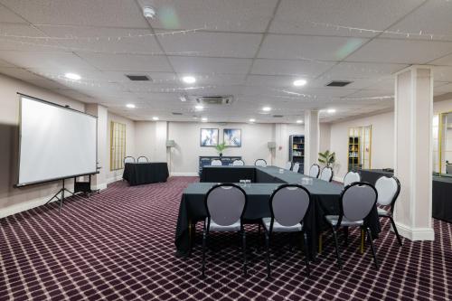 Stallingborough Grange Hotel - image 6