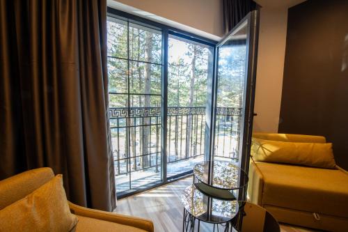 PineHill Hotel, Restaurant , Pool & Spa - RAZEM in Vrita