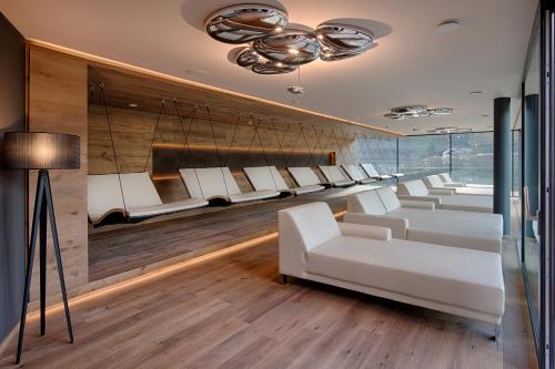 64539973 LUNARIS Wellnessresort