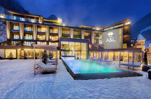 64540076 LUNARIS Wellnessresort