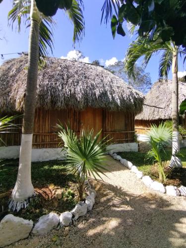 Cabañas Maya Kanxoc (Cabanas Maya Kanxoc) in Tikuch