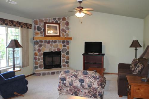 Two Bedroom Condo at Wild Eagle Lodge - image 8