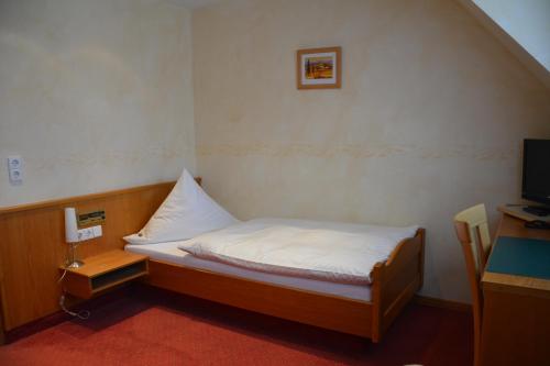 1 twin bed