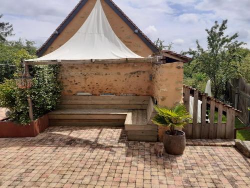 Suite de 2 chambres avec une salle de bain privative gîte à louer Souligné-Flacé