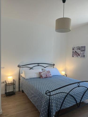 THE TULIP APARTMENT 2 rooms in Ronzo Chienis