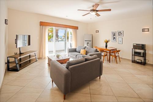 Hotel & Suites El Moro