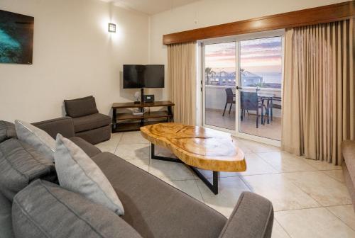 Hotel & Suites El Moro