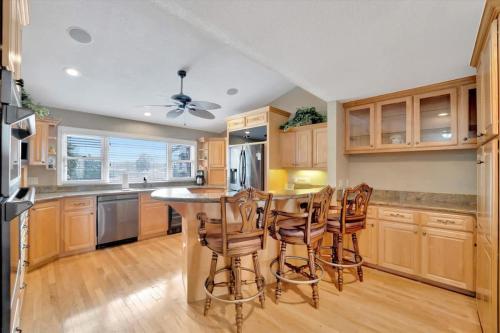 Stones Throw Beachfront Premier Suite #4 VIEWS in Indian Rocks Beach (FL)