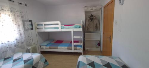 Ático terraza y BBQ Subway BCN Park Güell - image 4