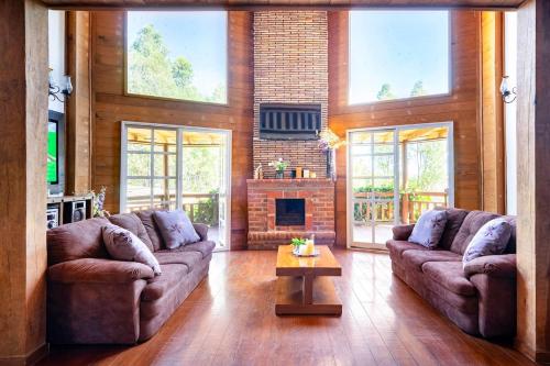 La Herencia country house with pool, terrace and green areas in La Alameda