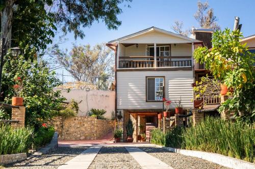 La Herencia country house with pool, terrace and green areas in La Alameda