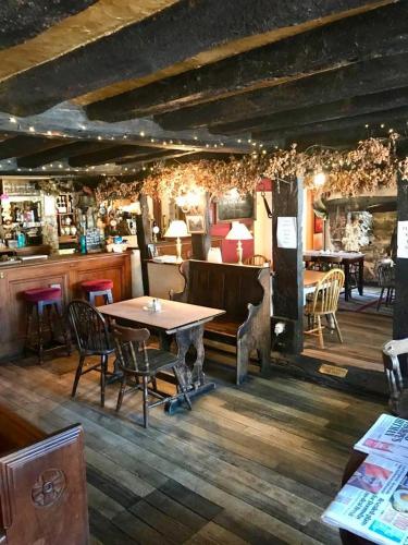 Pub/Lounge, The George Inn in Alfriston